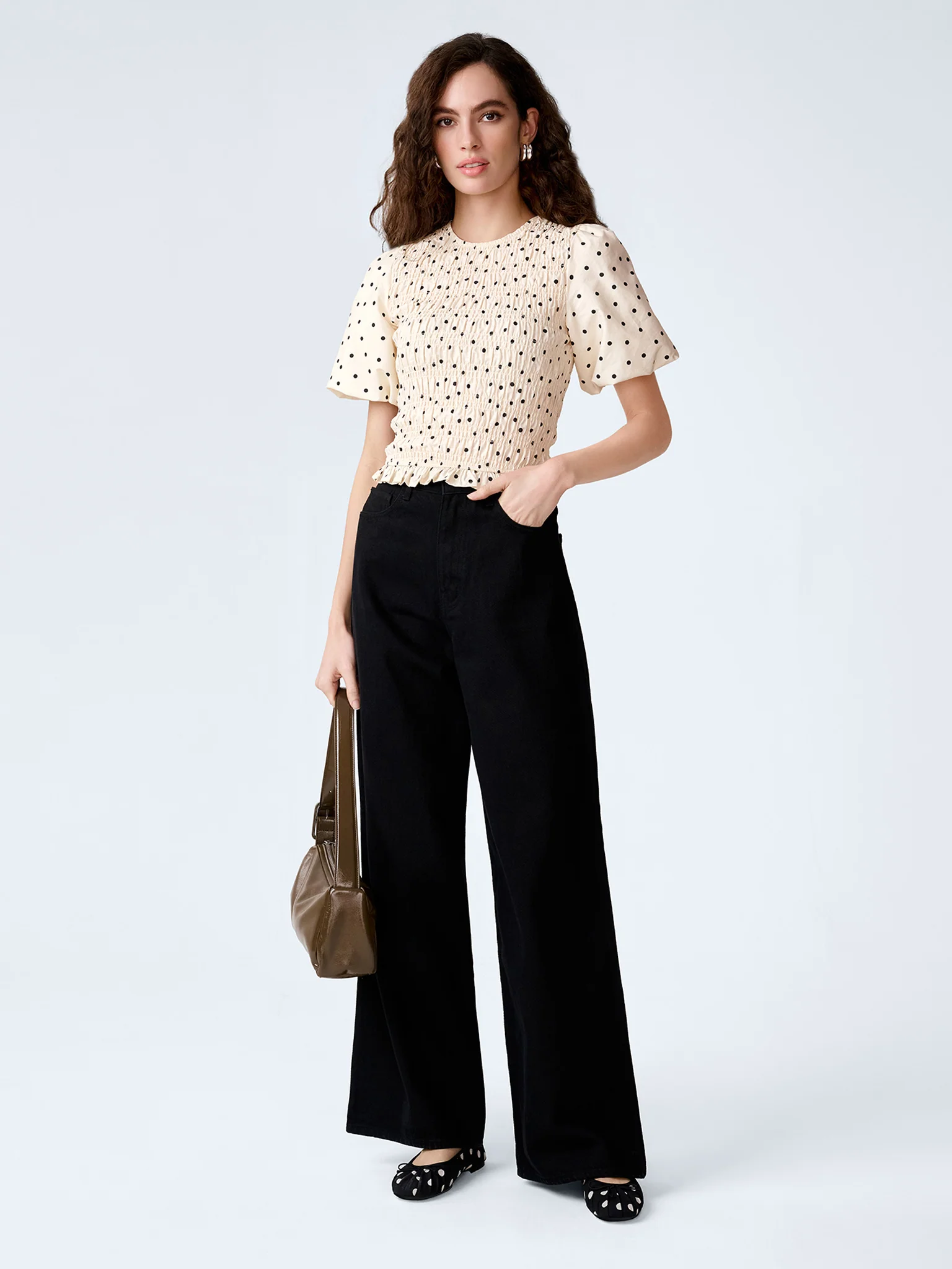 Apparel & Accessories > Clothing > Tops