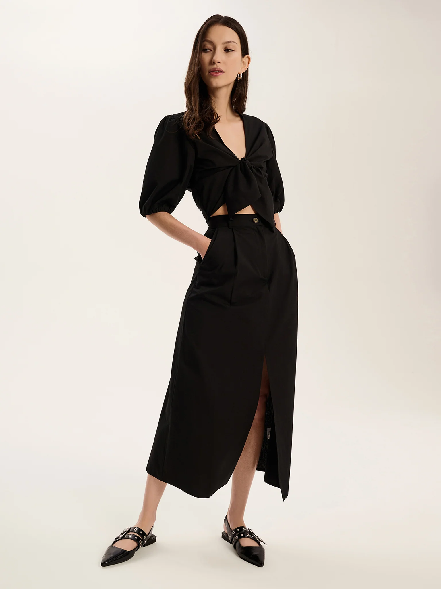 Olive Skirt in Black